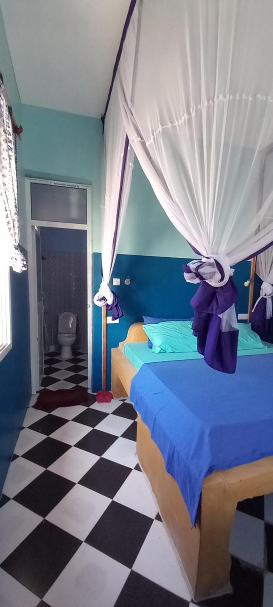 La Locanda Lodge - Apartment, 4 Double Rooms & Kitchen Near The Beach จัมเบียนี ภายนอก รูปภาพ
