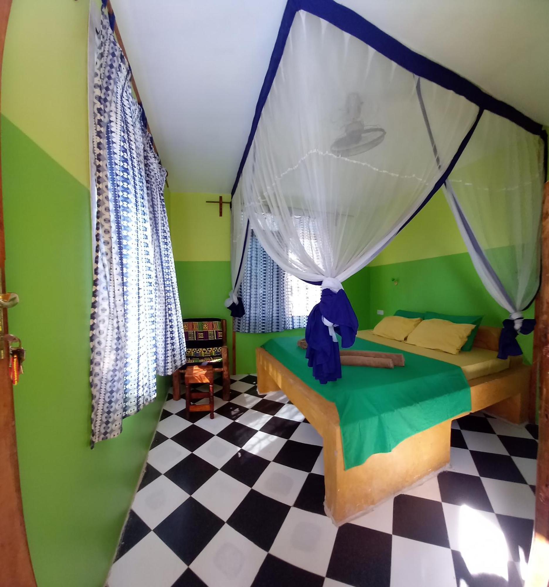 La Locanda Lodge - Apartment, 4 Double Rooms & Kitchen Near The Beach จัมเบียนี ภายนอก รูปภาพ